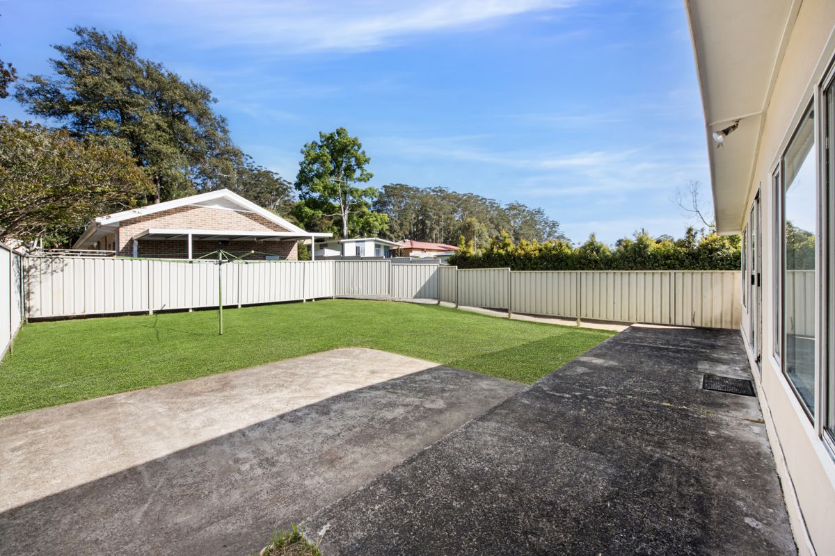 11 Lisarow Street, Lisarow