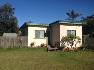 76 Peterborough Avenue, Lake Illawarra