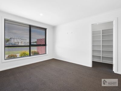 1 / 147 Inglis Street, Wynyard