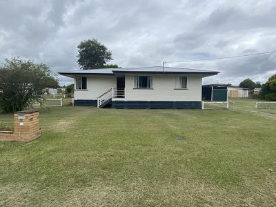 16 Baron Street, Kingaroy