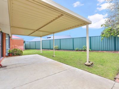 10 Bluefields Parkway , Port Kennedy