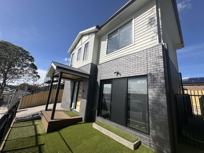30 Mitchell Street, Belmont