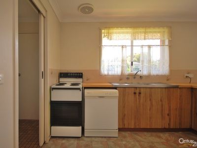 196 Cobra Street, Dubbo