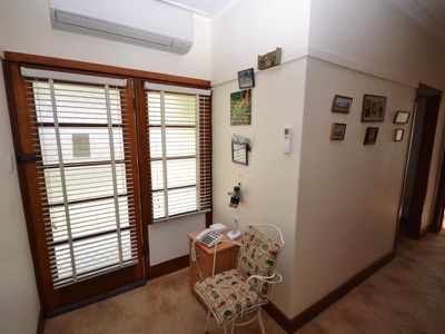 16 Beauty Avenue, Mount Beauty