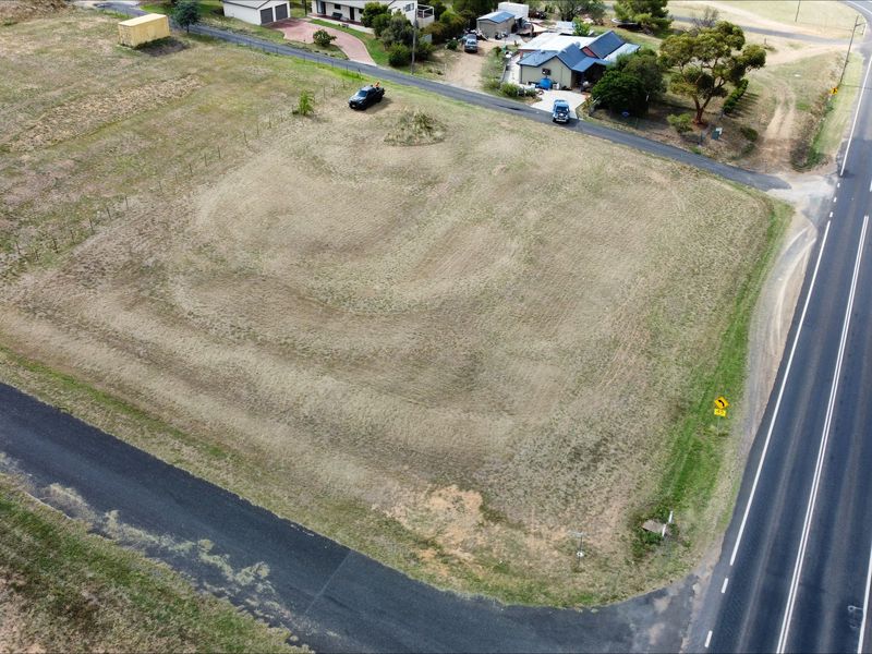 13 Winton Street, Canowindra