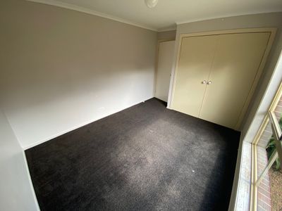 2 / 24 Coolabah Crescent, Hoppers Crossing