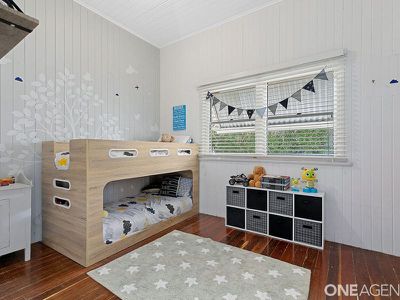 18 Ocean Street, Torquay