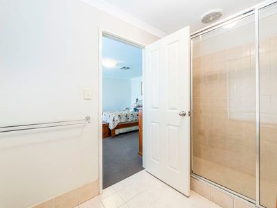 SOLD 4 Amery, Como