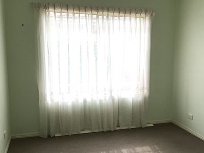 2 / 11 Cliff Avenue, Barrack Point