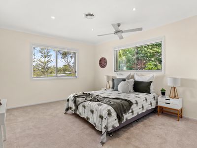 18 Davies Street, Mollymook