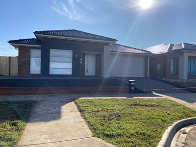 230 Hummingbird Boulevard, Tarneit