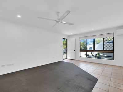 1/11 Carrothool Place, Mooloolaba
