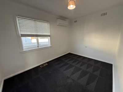 18 Walter Bull Crescent, Griffith