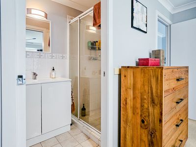 12 Foam Street, Surfside