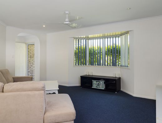 Family Home Backing Onto Bushland image 3