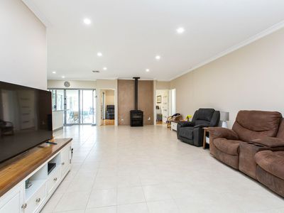 5 Tobar Road, Dalyellup