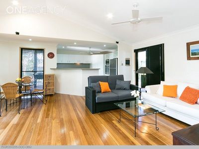 4 Chantilly St, Urangan