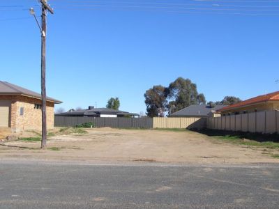 Lot Poictiers, Deniliquin