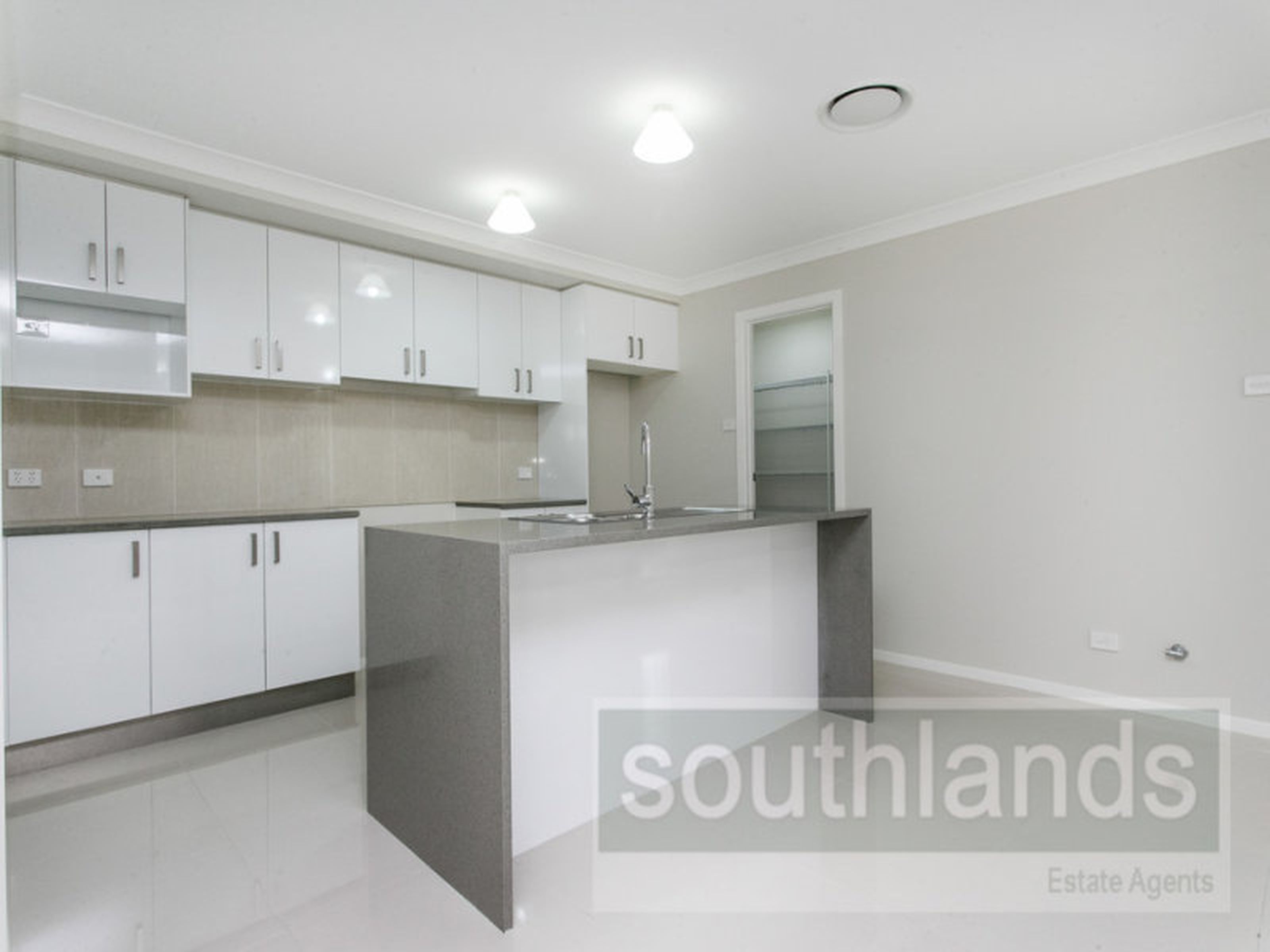 12A Cooee Avenue, GLENMORE PARK