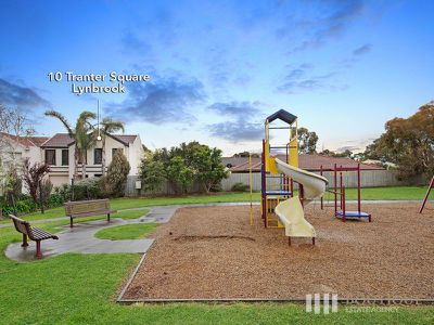 10 Tranter Square, Lynbrook