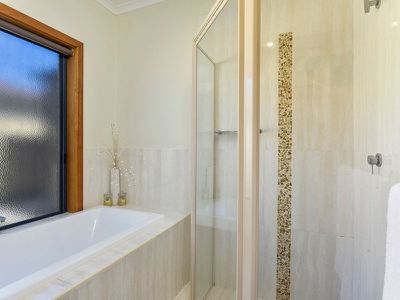 1 / 36 Railway Tce, Beachport