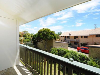 4 / 6 Barooga Crescent, Mooloolaba