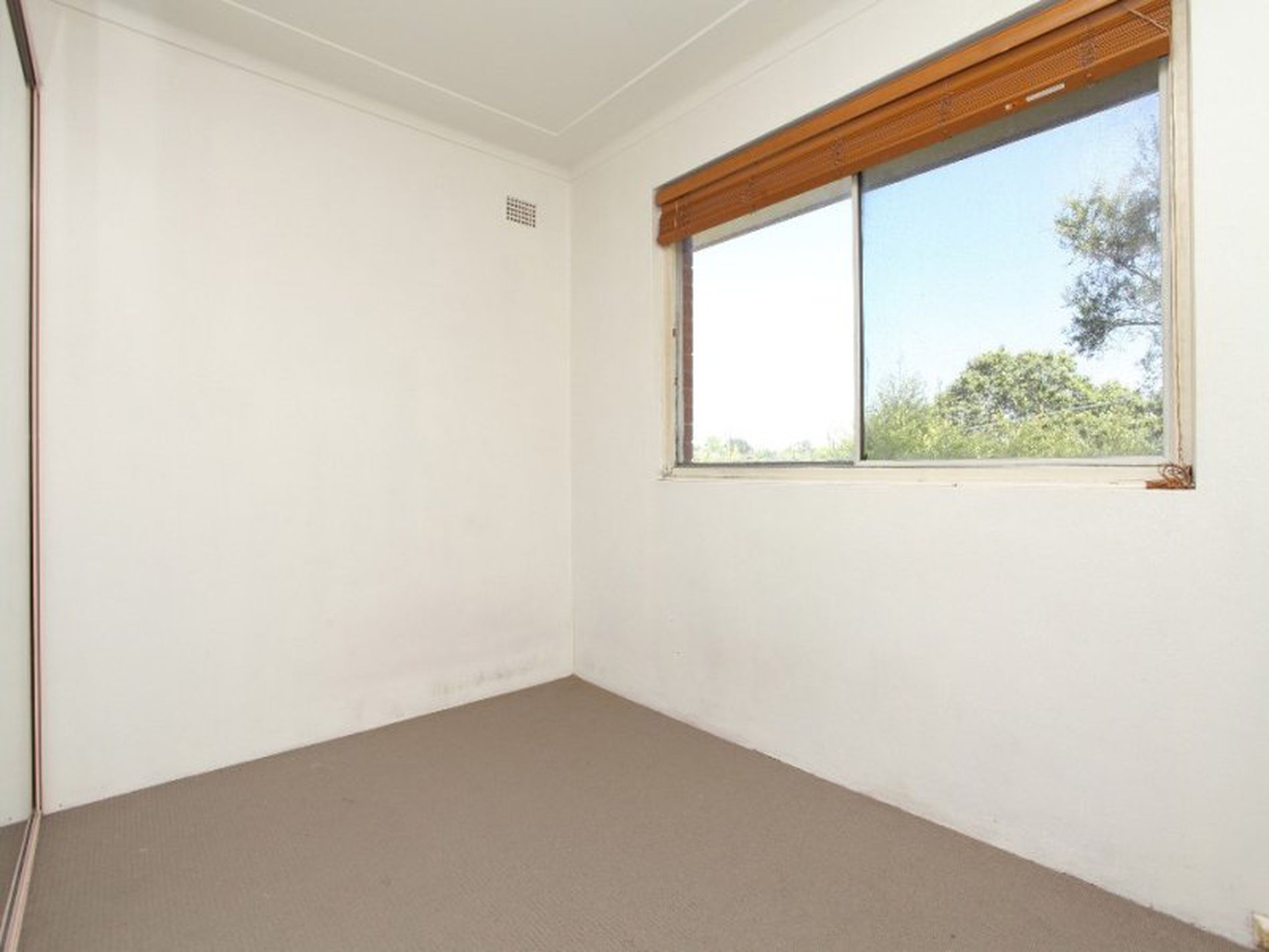 5 / 34 Flora Street, Roselands