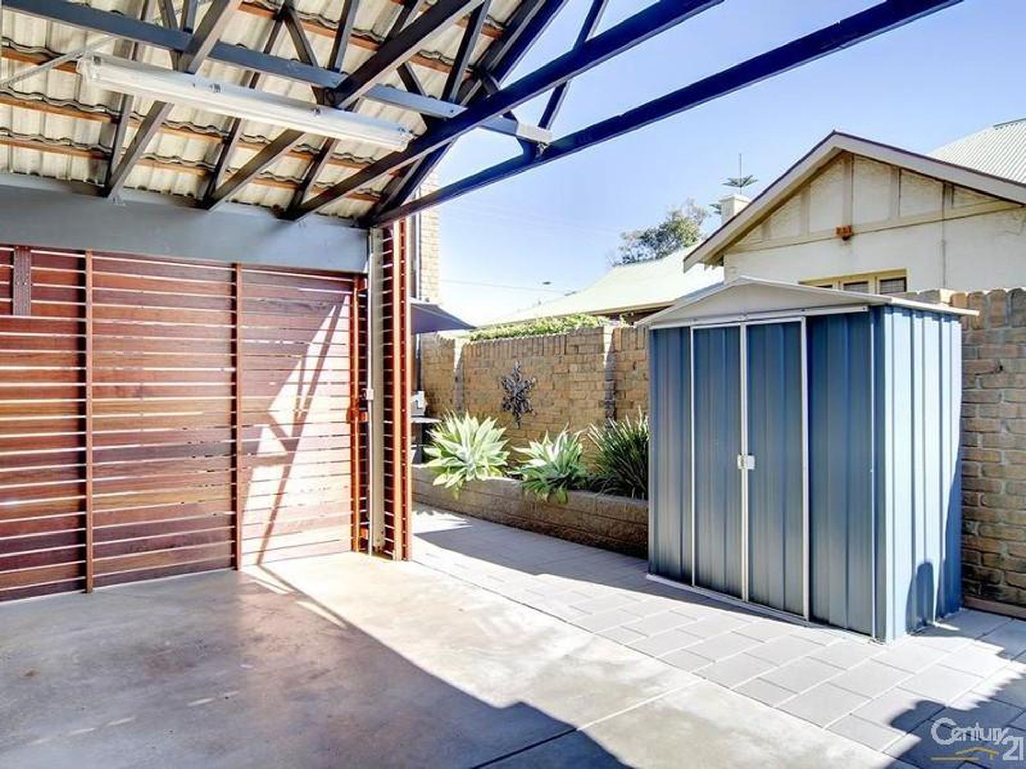 1 / 18 Adelphi Terrace, Glenelg North