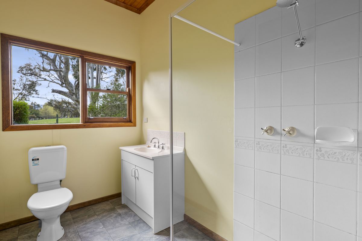 560 Old Tolmie Road, Mansfield