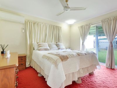 2 Dahlia Close, Mooroobool