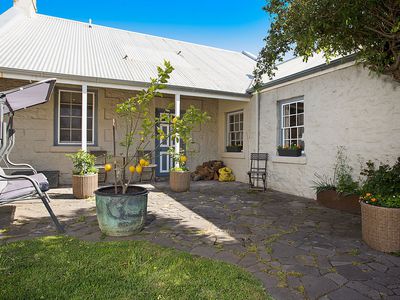 94 Bank Street, Port Fairy