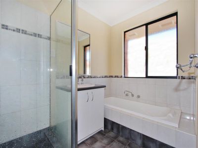 12 Rourke Cove, Kalgoorlie