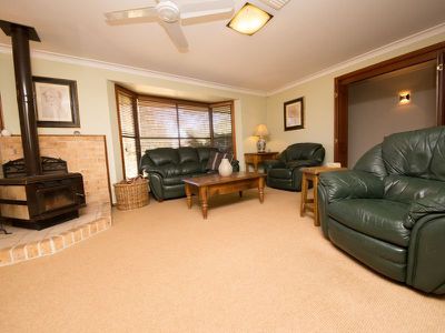 22 Pine Knoll Drive, Dubbo