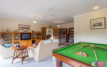 16 Sugarloaf Road, Beaconsfield Upper