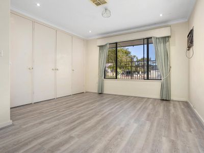 72A Corinthian Road West, Shelley