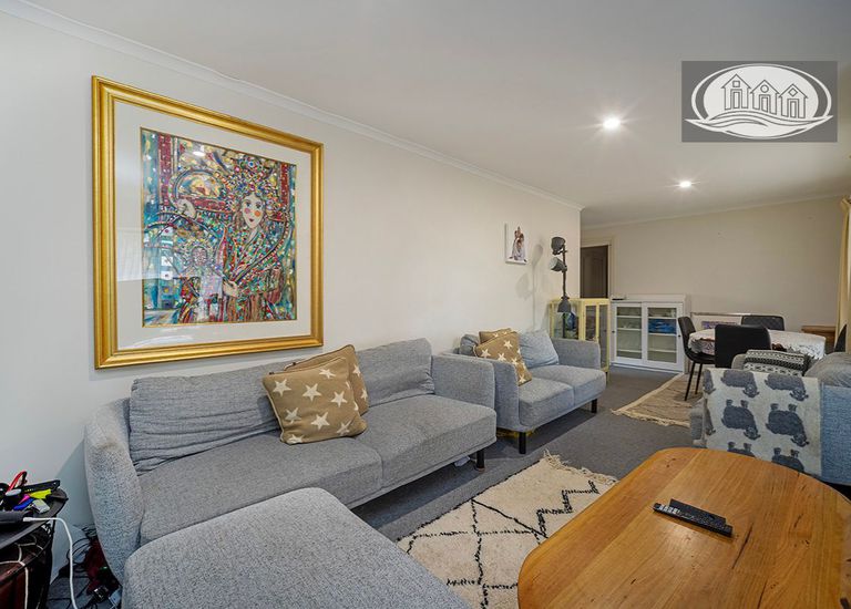 21 Juliani Place, Portland