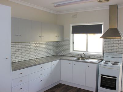 4 / 5 BELL COURT, Wodonga