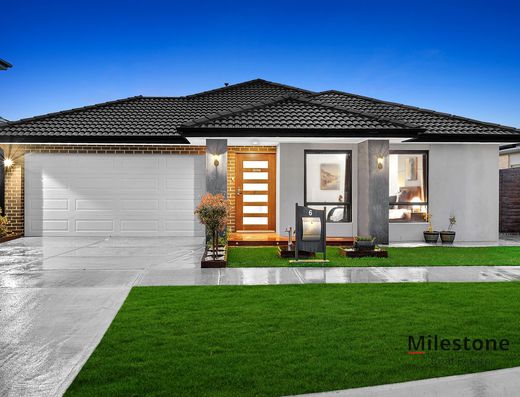 Exquisite Family Living in the Prestigious Bloom Estate, Clyde North!