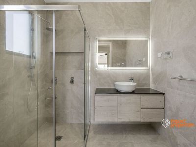 89 Keith Bain Crest, Whitlam