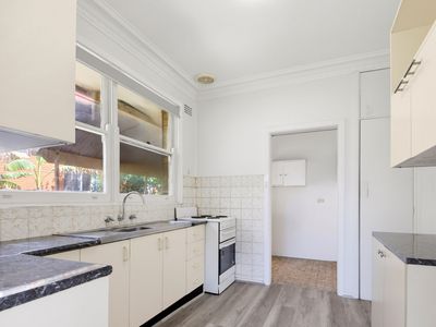 14 Mascot Drive, Eastlakes