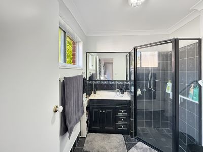 16 Harselaar Drive, Point Vernon