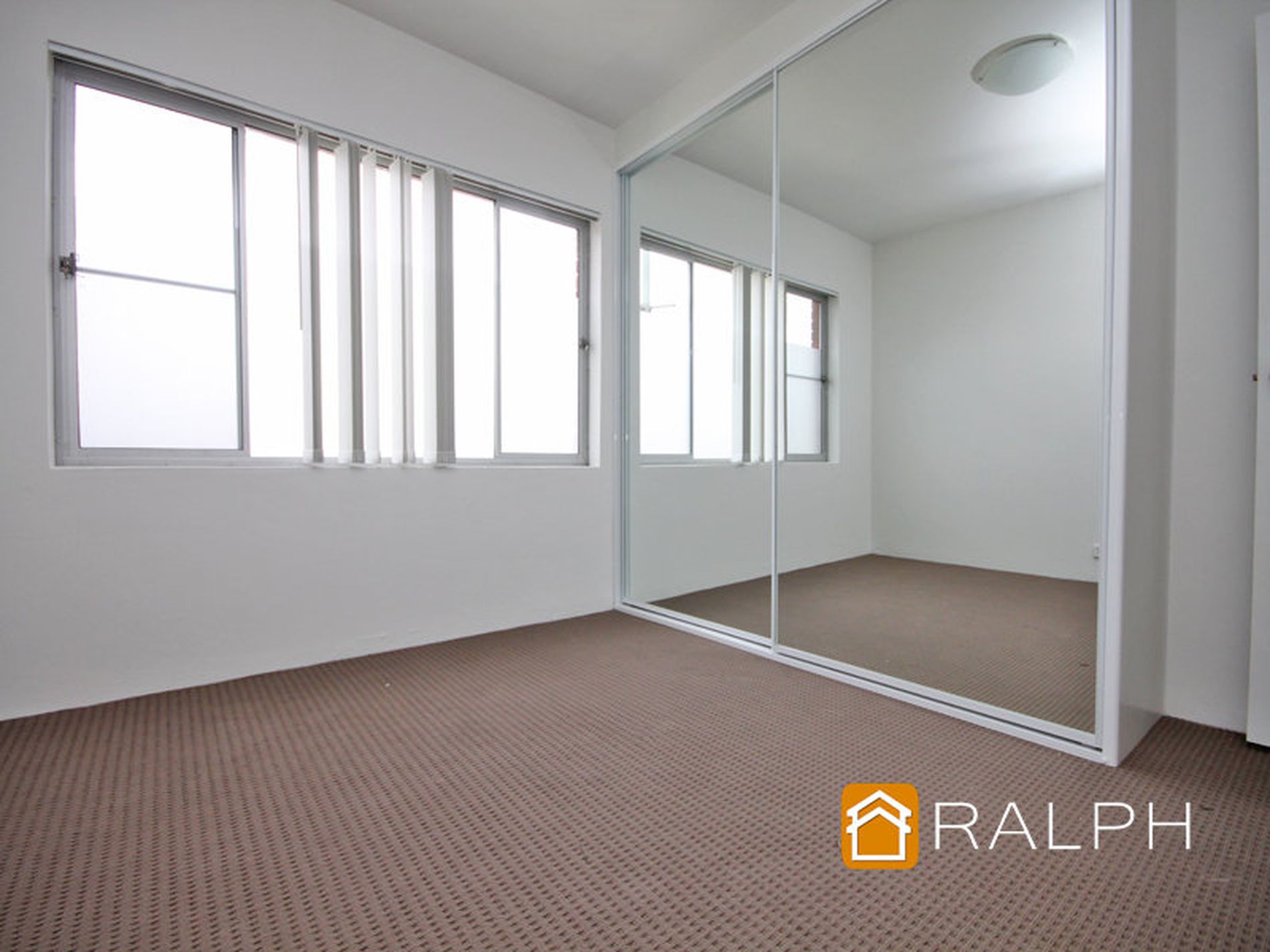 4 / 4 Shadforth Street, Wiley Park