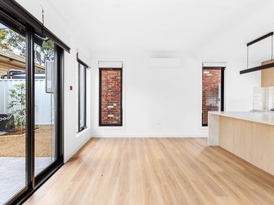 2 / 29 Hampton Parade, West Footscray