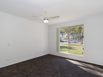 13 Honeysuckle Avenue, Kawungan