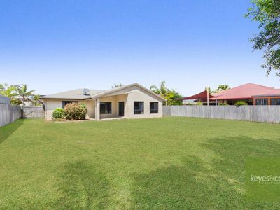 7 Sunningdale Pocket, Idalia