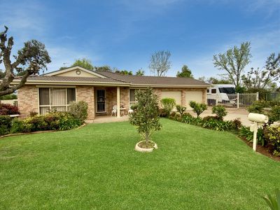32 Jacaranda Street, Forbes