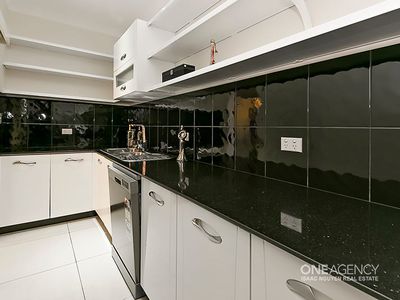 24 Hanley Place, Doolandella
