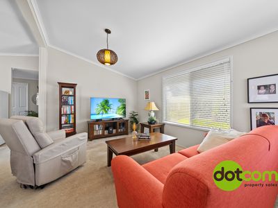 12 Sixth Avenue, Green Point