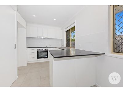 2 / 7 Bellini road, Burpengary