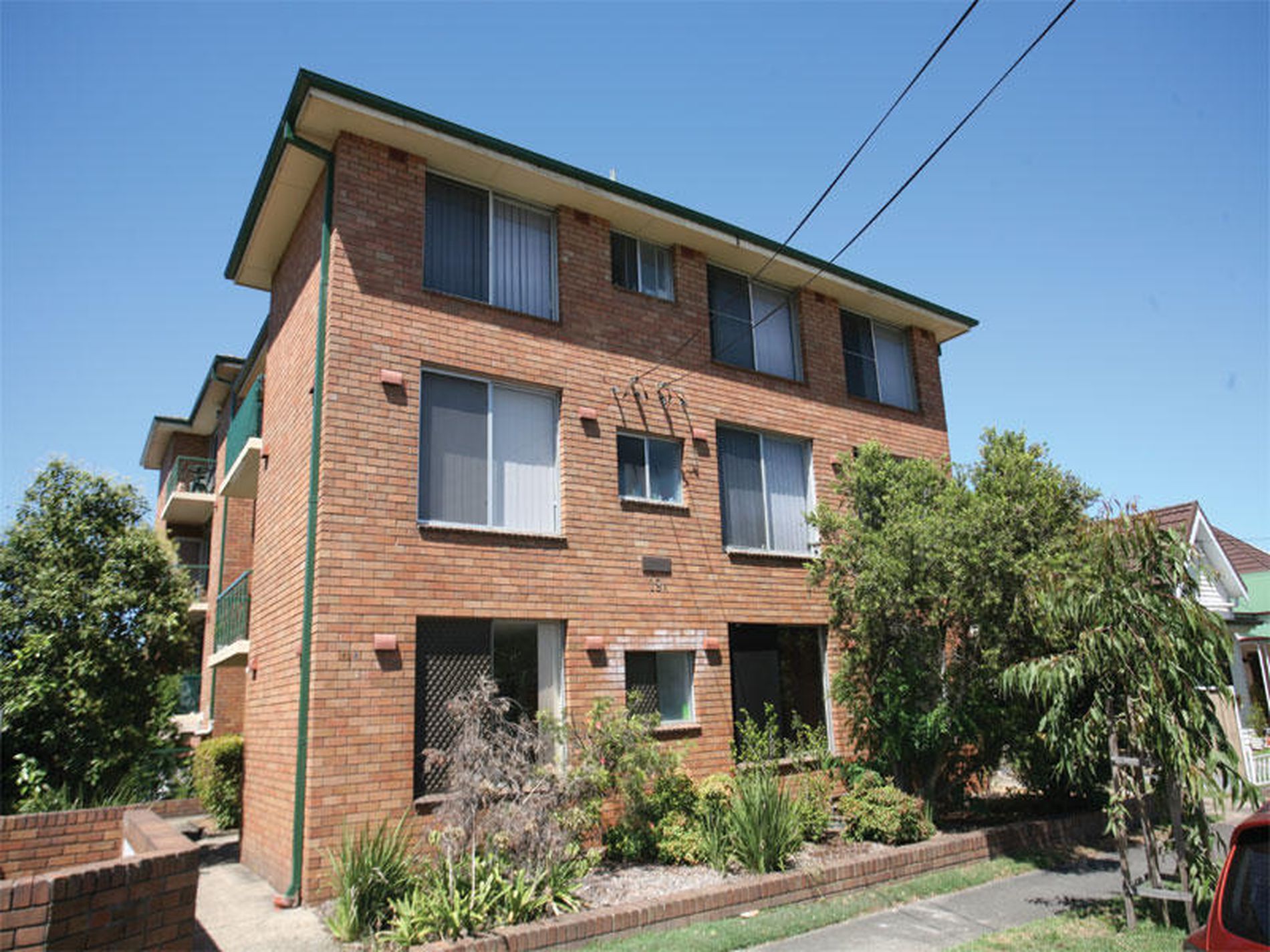 12 / 19A Johnson Street, Mascot